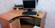 Компьютерный стол угловой в отличном состоянии,  1х1.2м. б/у